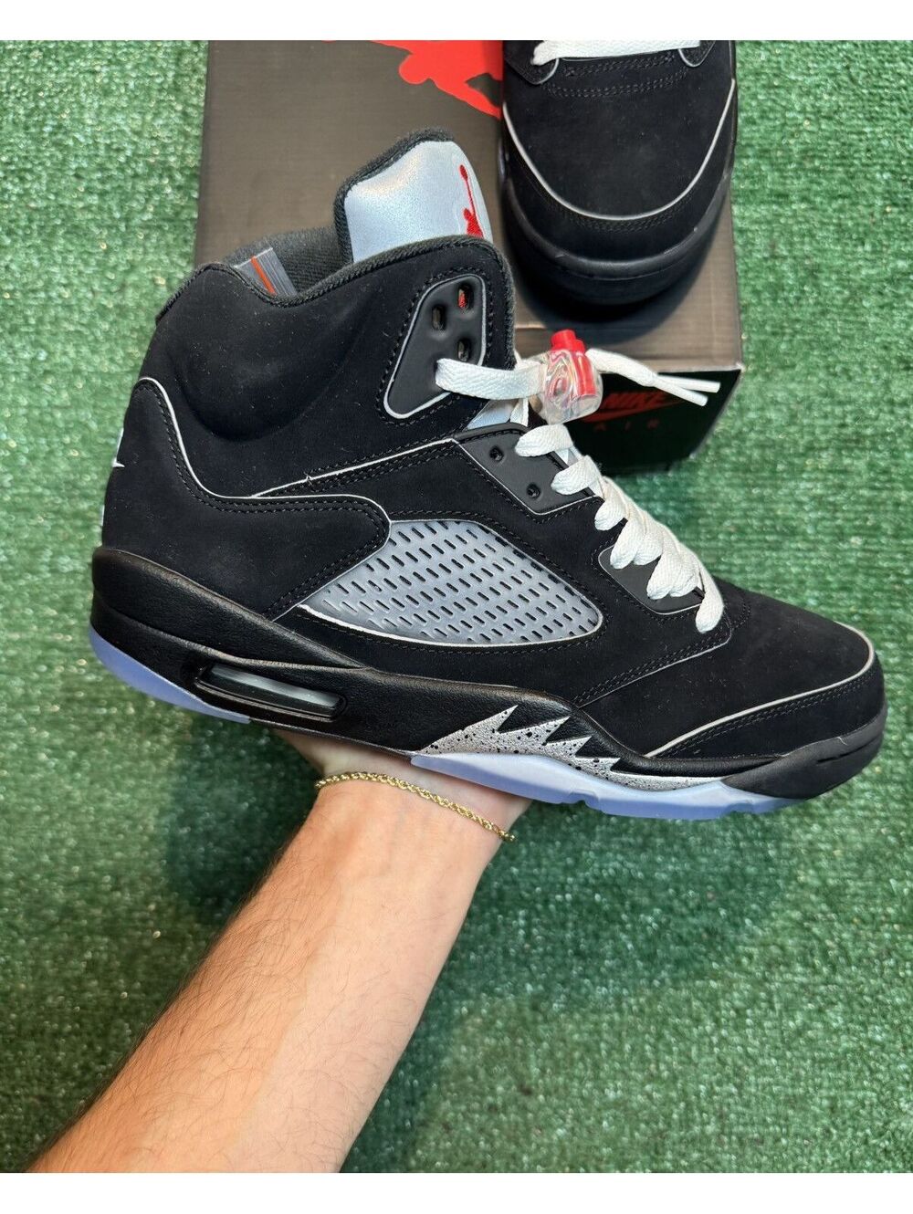 Jordan Retro 5 Black Metallic Reimagined Size 10